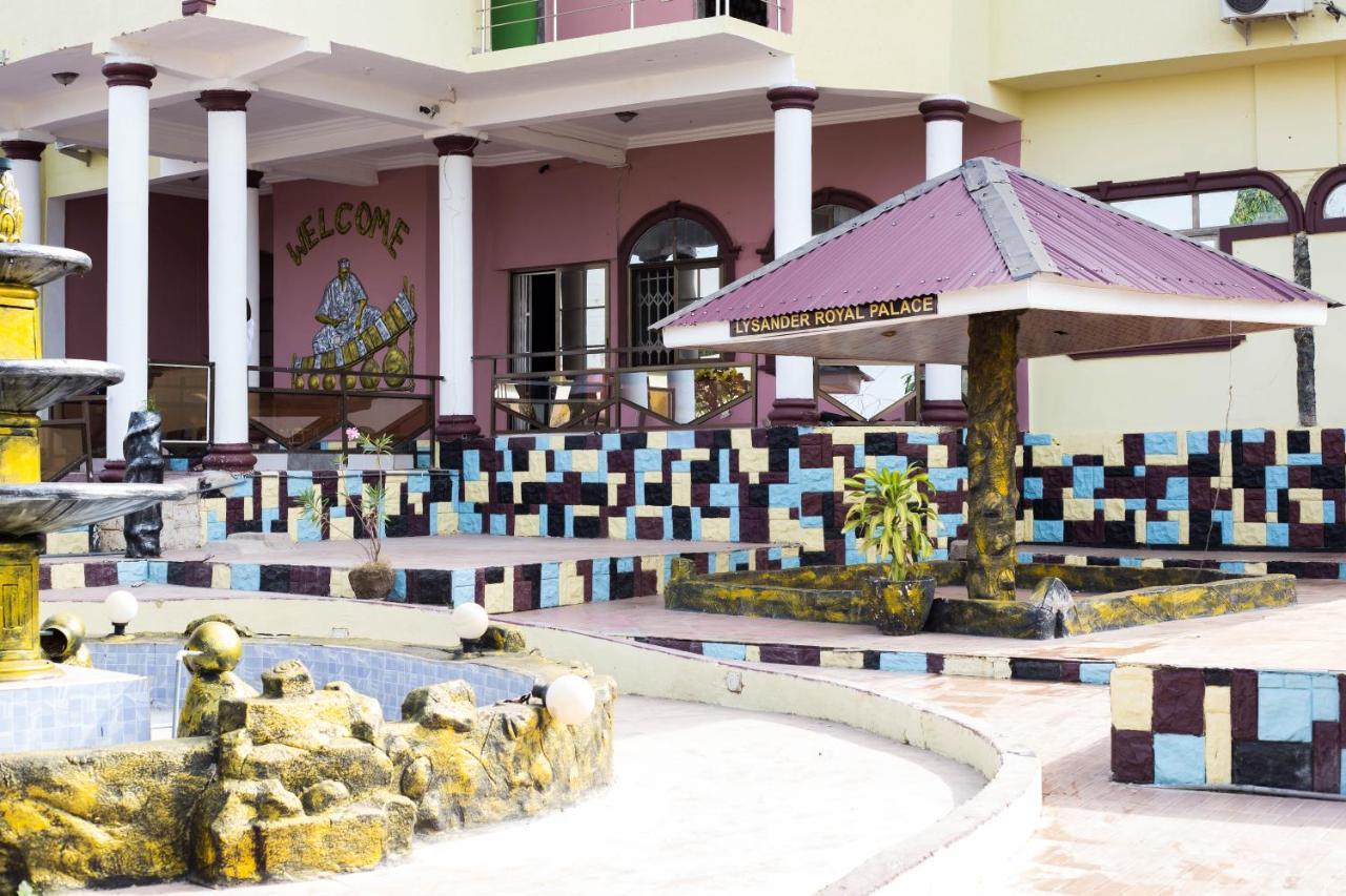 Gya-son Royal Guest House Kumasi Extérieur photo
