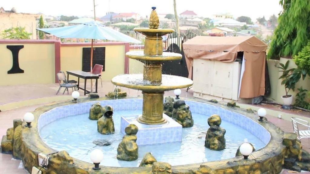 Gya-son Royal Guest House Kumasi Extérieur photo