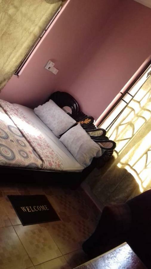 Gya-son Royal Guest House Kumasi Extérieur photo