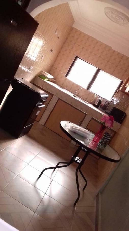 Gya-son Royal Guest House Kumasi Extérieur photo