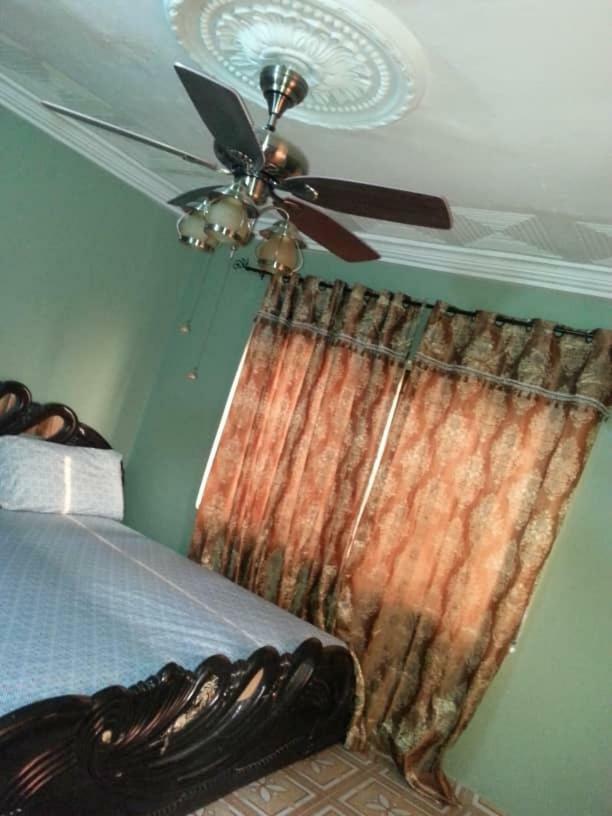 Gya-son Royal Guest House Kumasi Extérieur photo