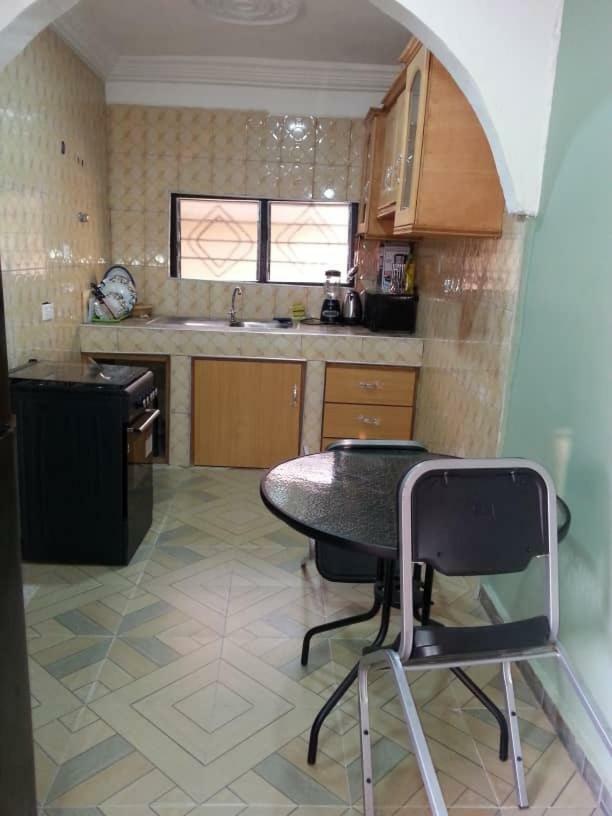 Gya-son Royal Guest House Kumasi Extérieur photo